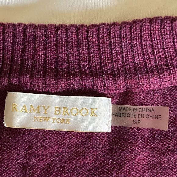 Ramy Brook Tasha Cold Shoulder Merino Wool Burgundy Side Zipper Sweater. Size S. - Picture 7 of 8
